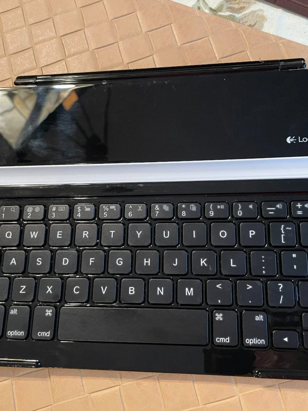 Logitech Ultrathin Mini Keyboard Bluetooth